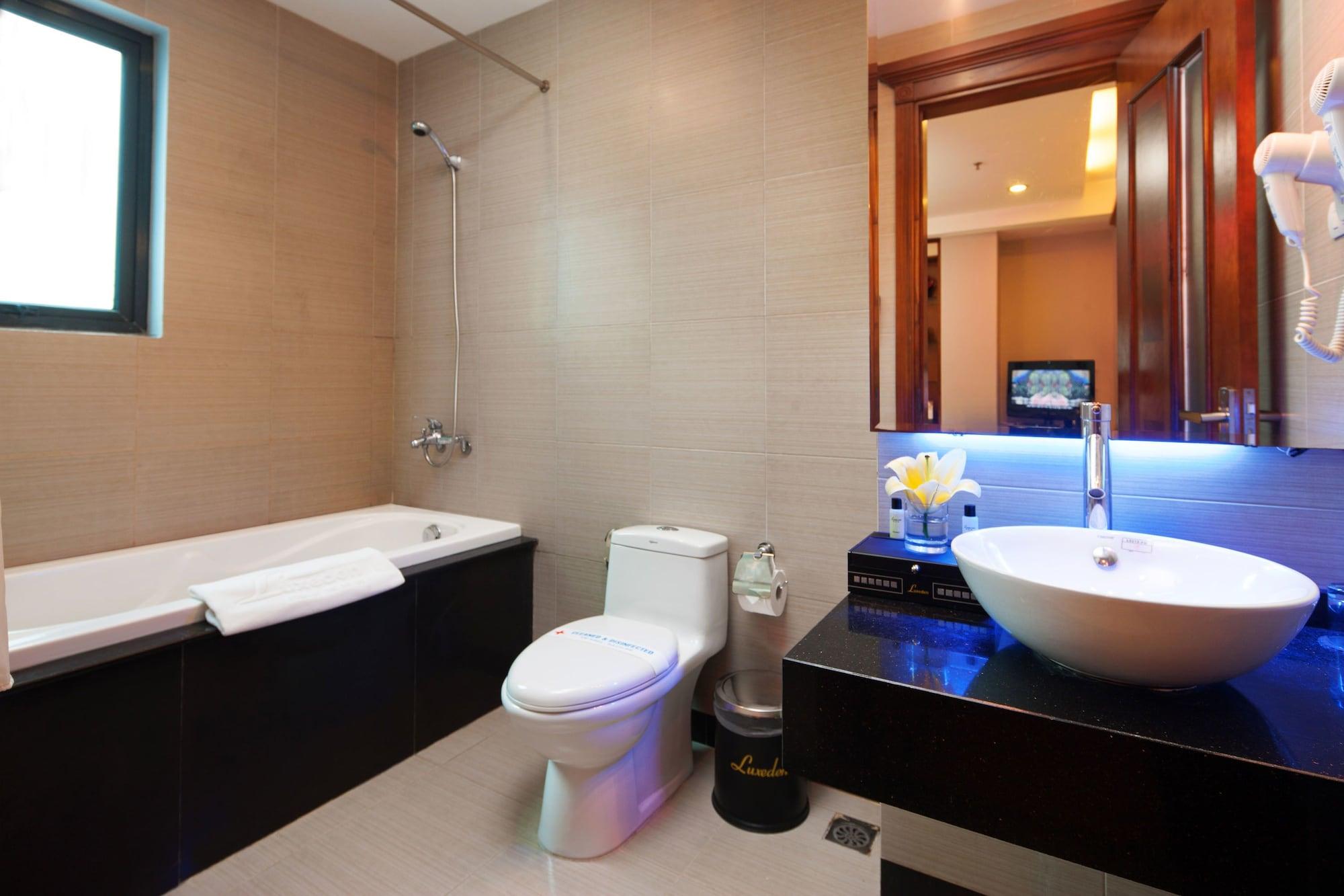 Luxeden Hotel Ханой Экстерьер фото